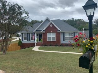 8444 Paradigm Pl, Ooltewah, TN 37363