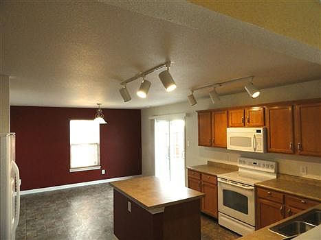 5th image of 13937 Lawrence Farm Ln