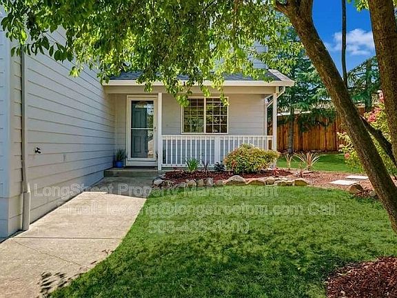 2nd image of 332 NE Carmen Pl