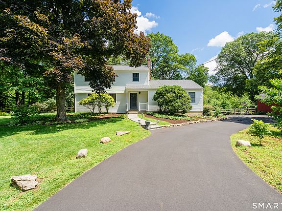 2nd image of 1005 Smith Ridge Rd