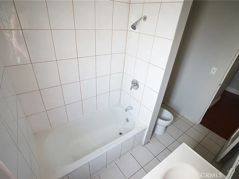 1336 Elm St #2 — Photo 25