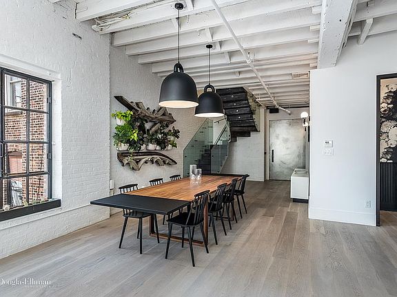 2nd image of 53 Prince St APT 5R