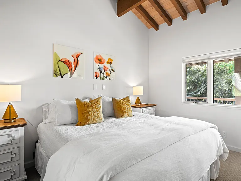 47 La Rancheria — Photo 57