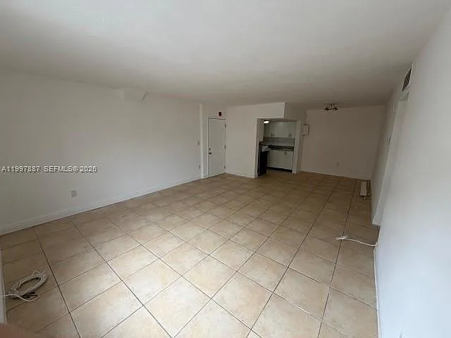 1821 NE 168th St #B3 — Photo 11