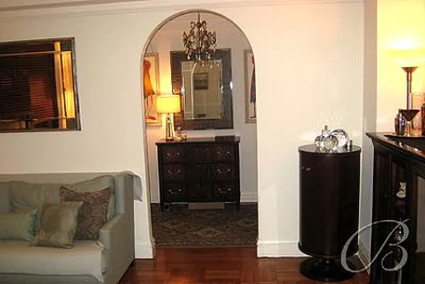 Rented by Bellmarc Realty | media 21