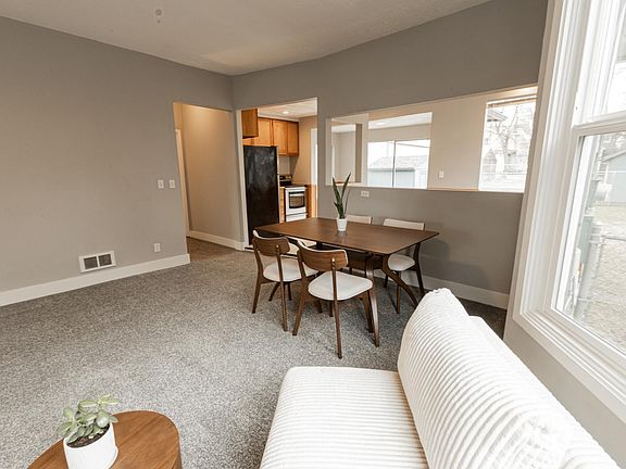 4th image of 2214 W College Ave #1