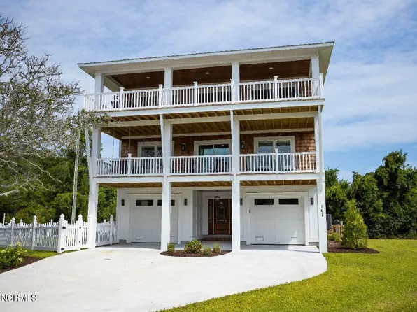 101 Gallants Point Road, Beaufort, NC 28516