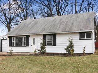 5 Altamont Rd, Edison, NJ 08817