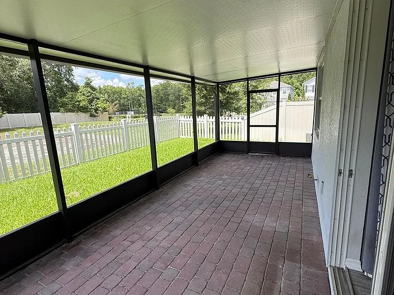8258 Bayliss Ct — Photo 24