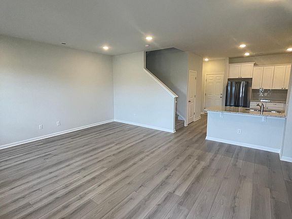 3rd image of 2601 Salem Creek Dr