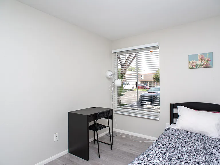 3454 Castle Glen Dr #136 — Photo 25