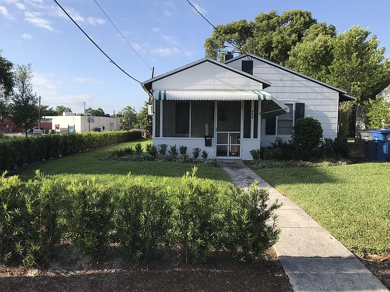 900 Aragon Ave — Photo 1