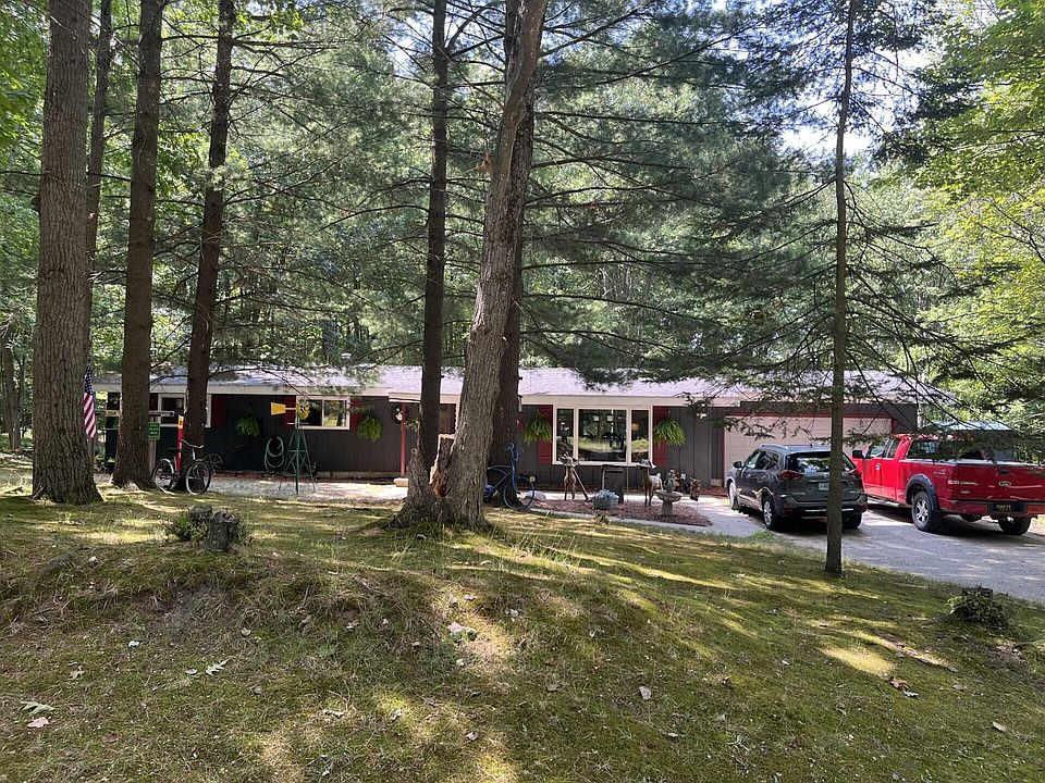 1st image of 9675 Pere Marquette Dr