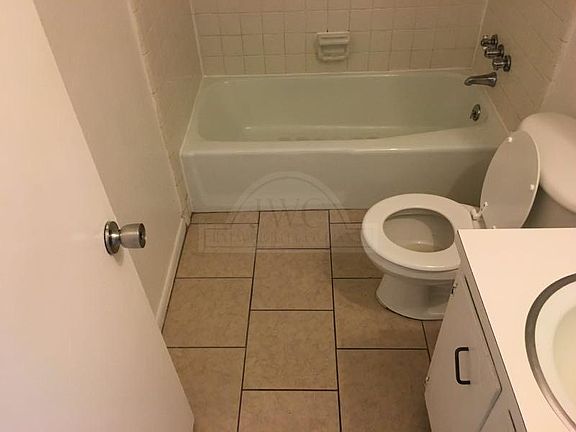 5th image of 2219 Wheeler Ave Unit A