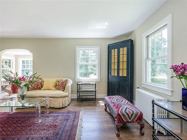 33 Washington Ave — Photo 6