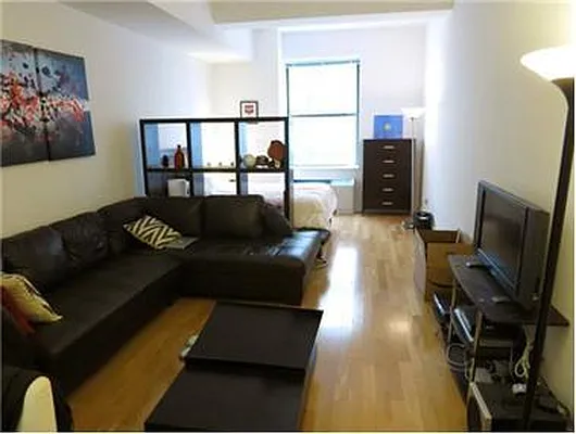 Rented by Douglas Elliman | media 14