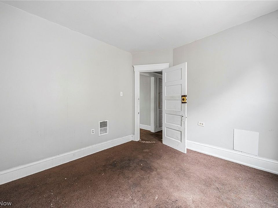 28th image of 10022 Adams Ave