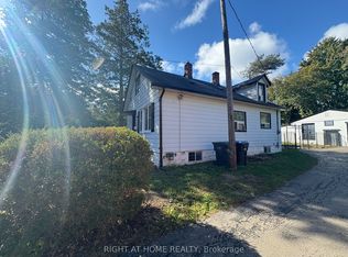 779 Indian Rd, Mississauga, ON L5H1R4