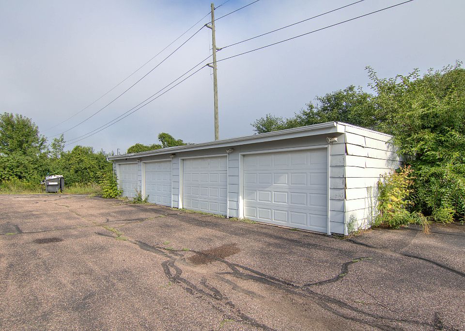 2nd image of 2228 Peters Dr APT 4