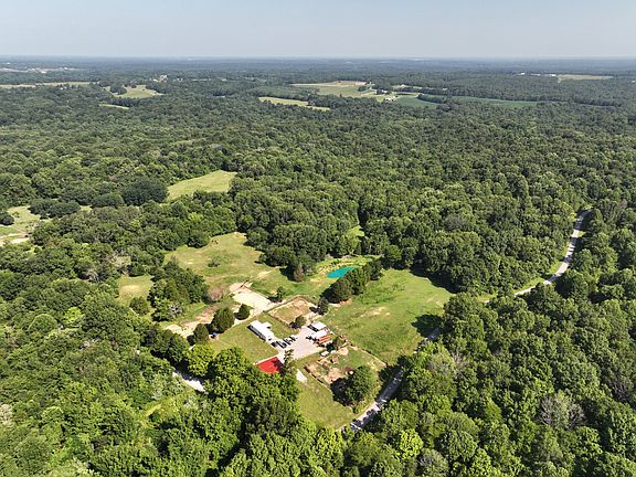 4th image of 1045 McCuan Ln