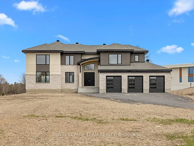 72 Synergy Way — Photo 1