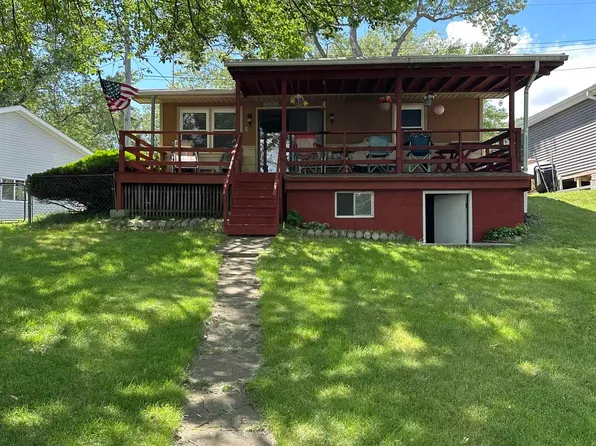 160 Hillcrest Rdg, Montezuma, IA 50171