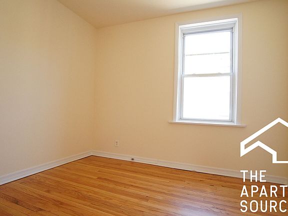 4th image of 3048 W Wellington Ave #3