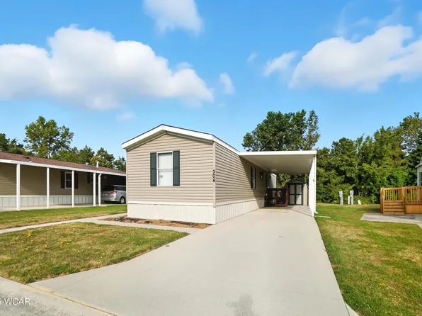 304 Pinewood Cir, Lima, OH 45804