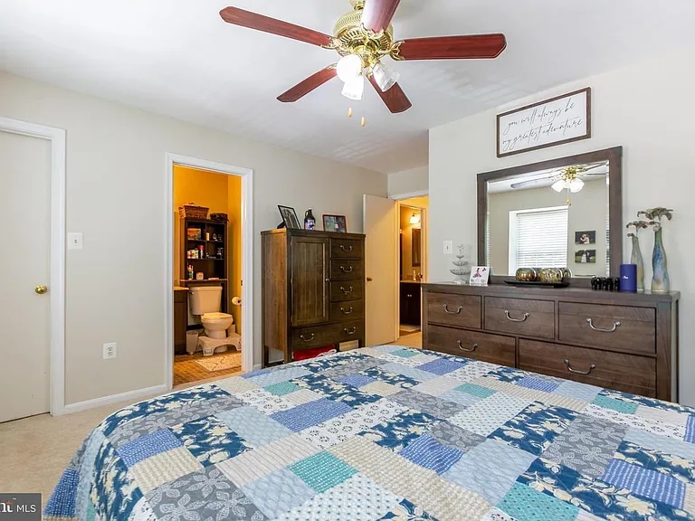 13662 Barren Springs Ct — Photo 36