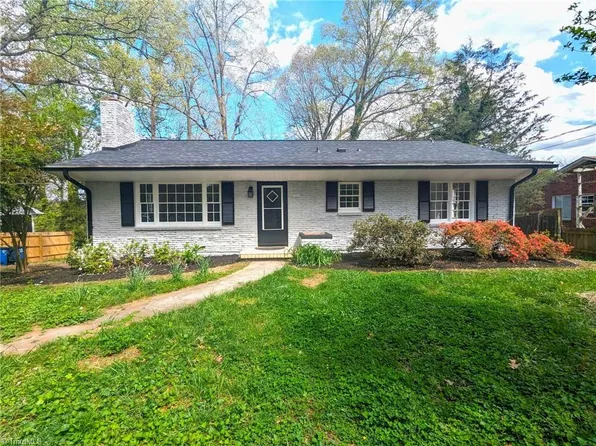 1315 Leheigh Ct, Winston Salem, NC 27103