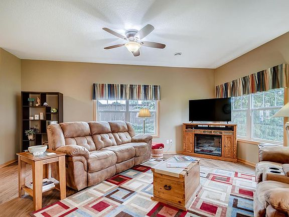 3rd image of 15307 Chili Ct