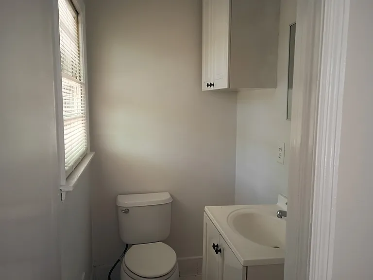 2480 Woodland Dr NW — Photo 13