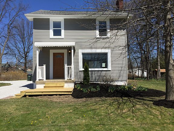 2nd image of 1321 Sackett Ave