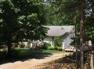 3203 Country View Cir, Gainesville, GA 30506