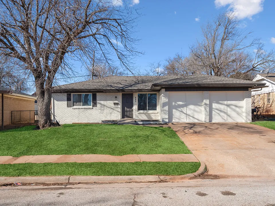 713 NE 79th Pl