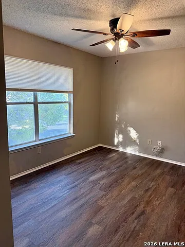 10158 Bastrop Crk — Photo 11