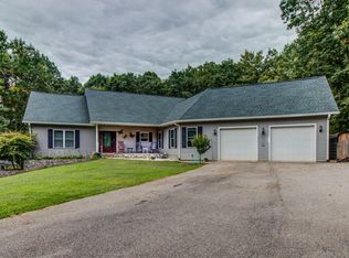 1104 High Meadows Dr, Wirtz, VA 24184