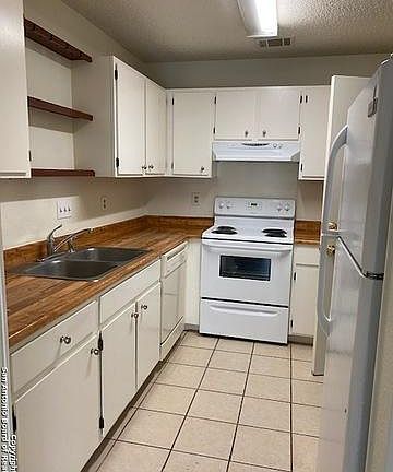 4th image of 3538 Stoney Meadow St