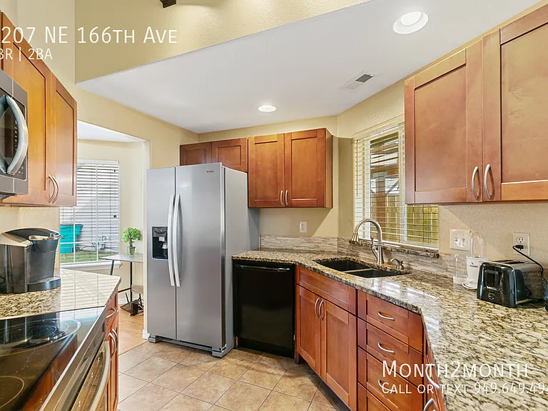 1207 NE 166th Ave — Photo 14
