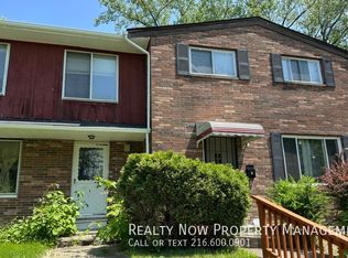 4525 E 143rd St APT I, Cleveland, OH 44128