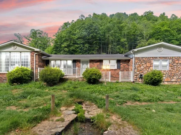 346 Laurel Fork Ln, Hyden, KY 41749
