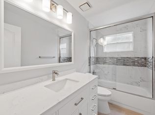 877 Belville Blvd, Naples, FL 34104
