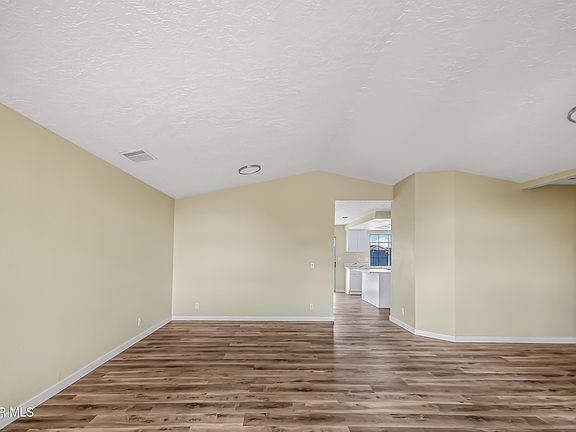 5th image of 20649 83rd St