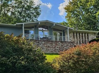 612 Orchard Ln SW, Wise, VA 24293