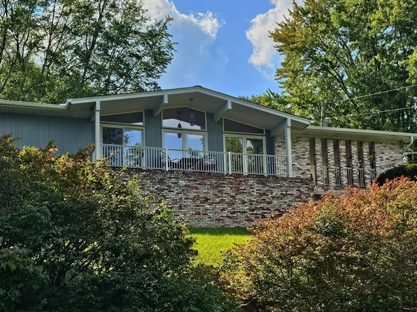 612 Orchard Ln SW, Wise, VA 24293