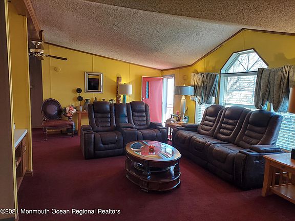 3rd image of 1059 Ocean Heights Avenue #1218