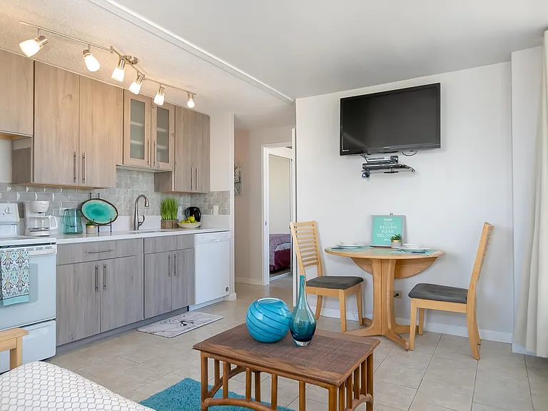 2421 Tusitala St #900 — Photo 4