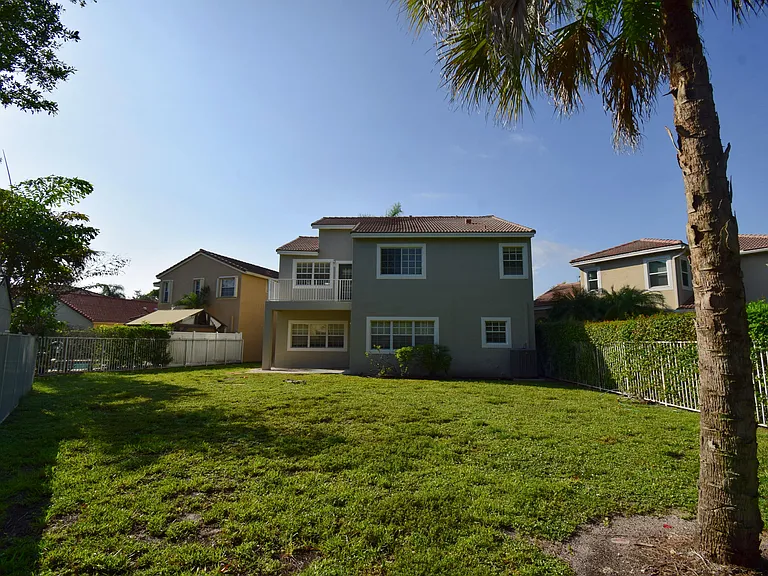 12693 NW 7th St — Photo 6