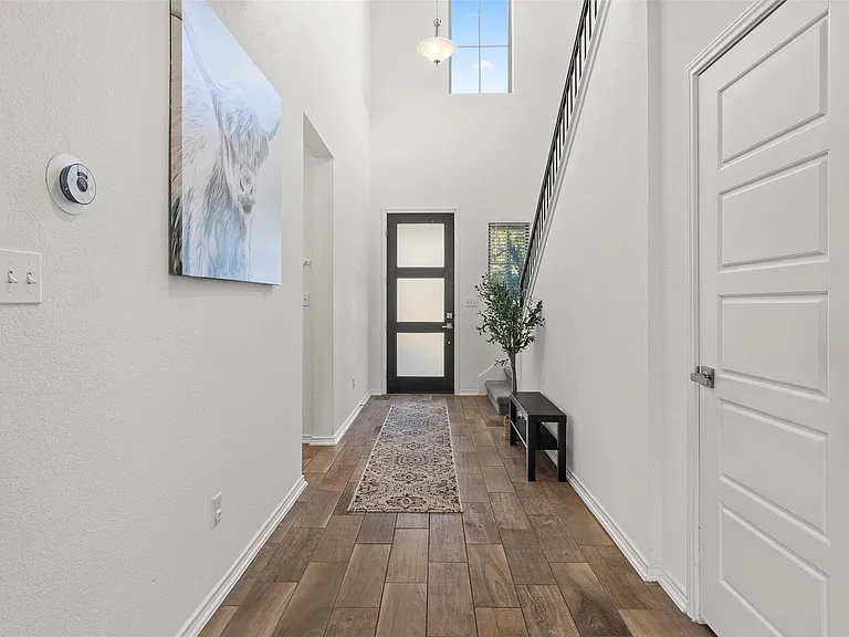 9107 Moonstone Dr — Photo 4