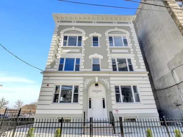 155-157 Clifton Ave, Newark, NJ 07104